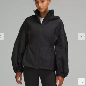 Lululemon Lightweight Cinch-Waist Jacket - Black - Size 6